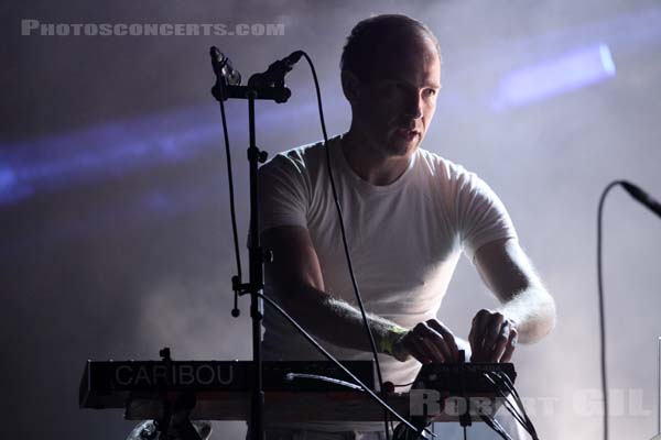 CARIBOU - 2014-08-14 - SAINT MALO - Fort de St Pere - Daniel Victor Snaith